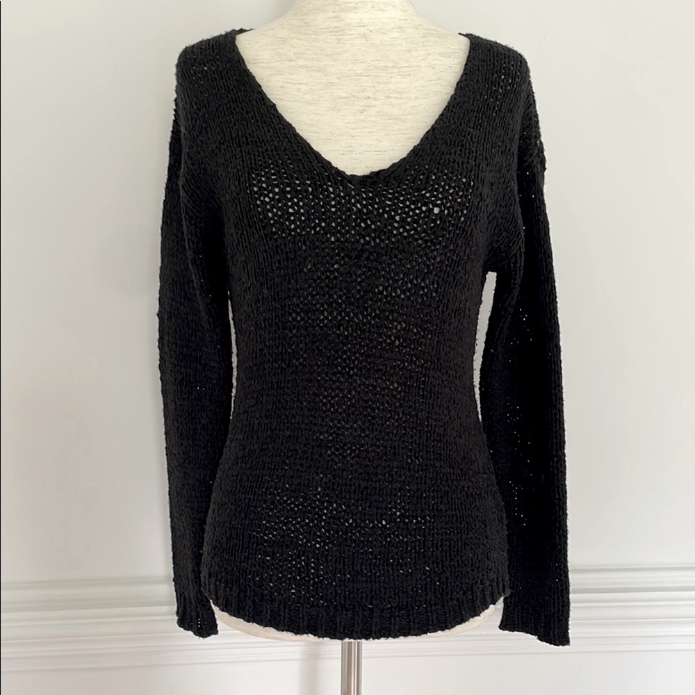 H&M Loose knit black V neck sweater top XS